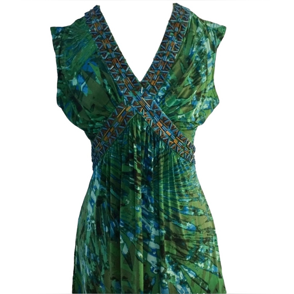 CACHE Beautiful blue and green top
